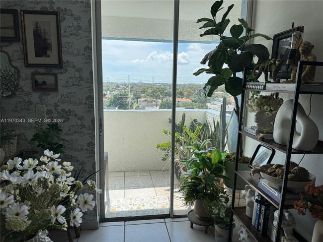 Building Photo - 5050 NW 7th St Unit 604