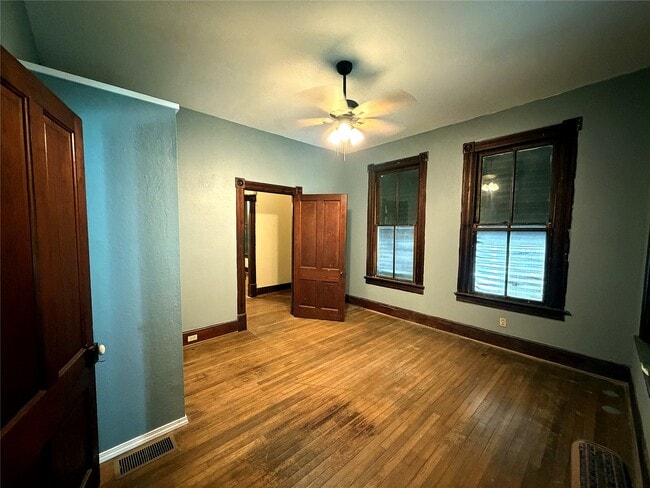 Photo - 3716 Avenue K