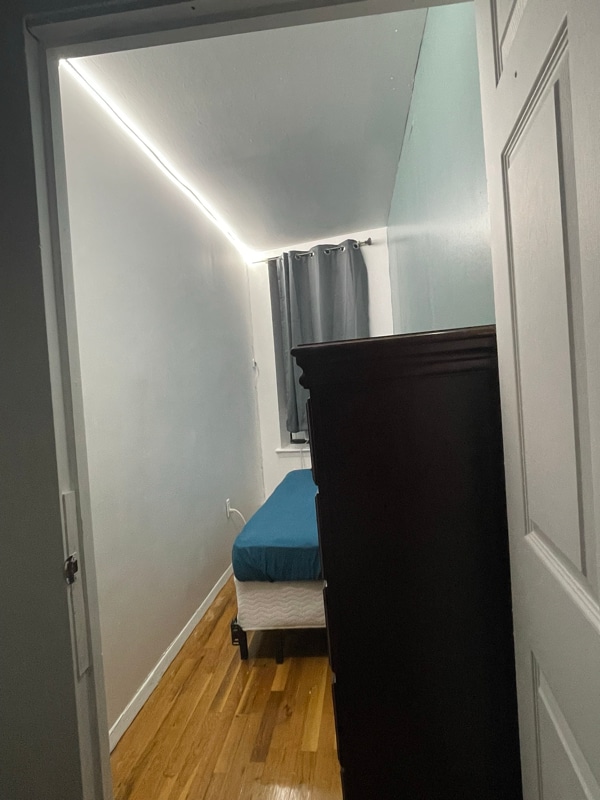 Photo - 1264 Sheridan Ave