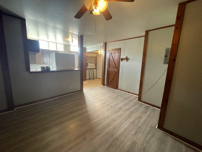 Photo - 613 W 6th St Unit 613