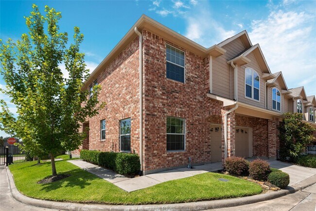 Photo - 11003 Paterno Dr