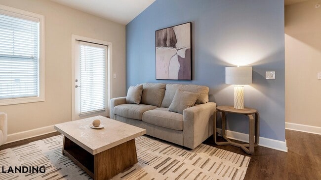 Building Photo - 3000 Daventry Cir