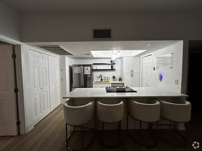 Building Photo - 1200 E River Rd Unit K141 Rental