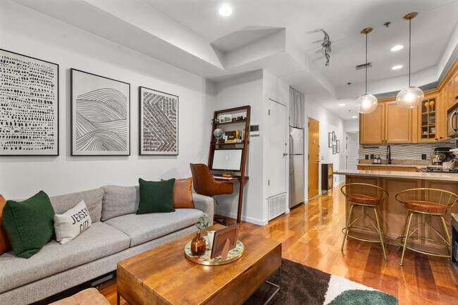 Photo - 447 Pavonia Ave Unidad 1L