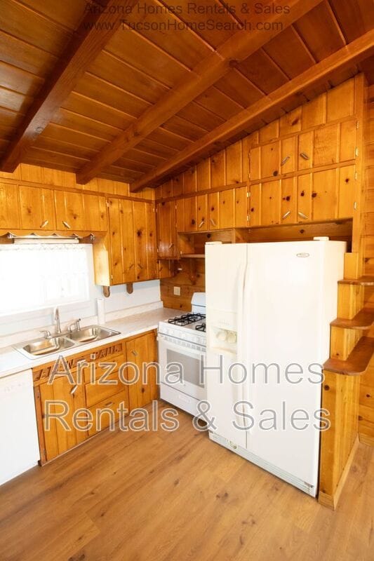 Photo - 11640 E Miles St