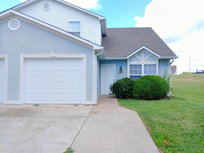 Building Photo - 3500-3502-3502 Delmar Ct Unit 3502 Delmar Ct.