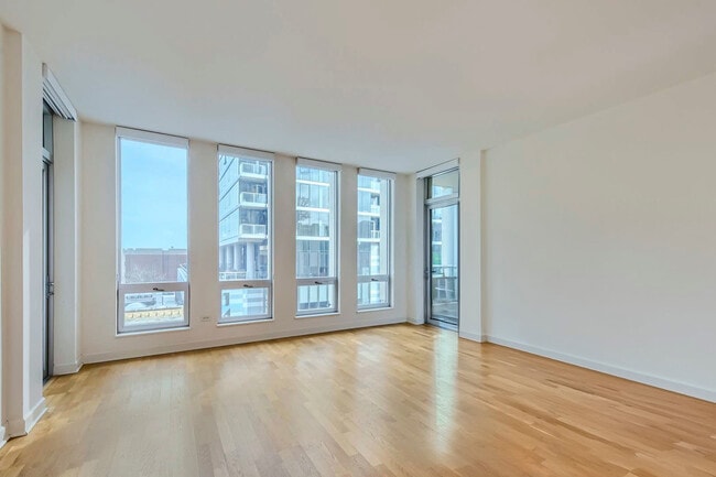 Building Photo - 1400 S Michigan Ave Unit 500