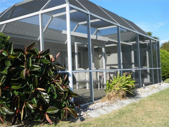 Photo - Home on the golf course