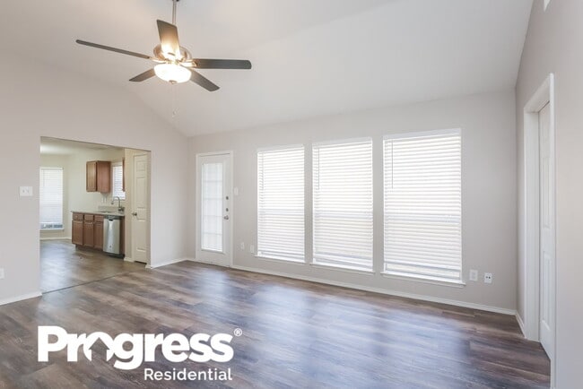 Photo - 308 Oak Meadow Ln