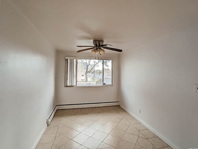 Photo - 6020 Buffalo Ave Unidad #4