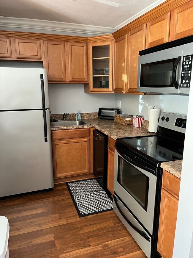 Photo - La Mediterranean Apartments