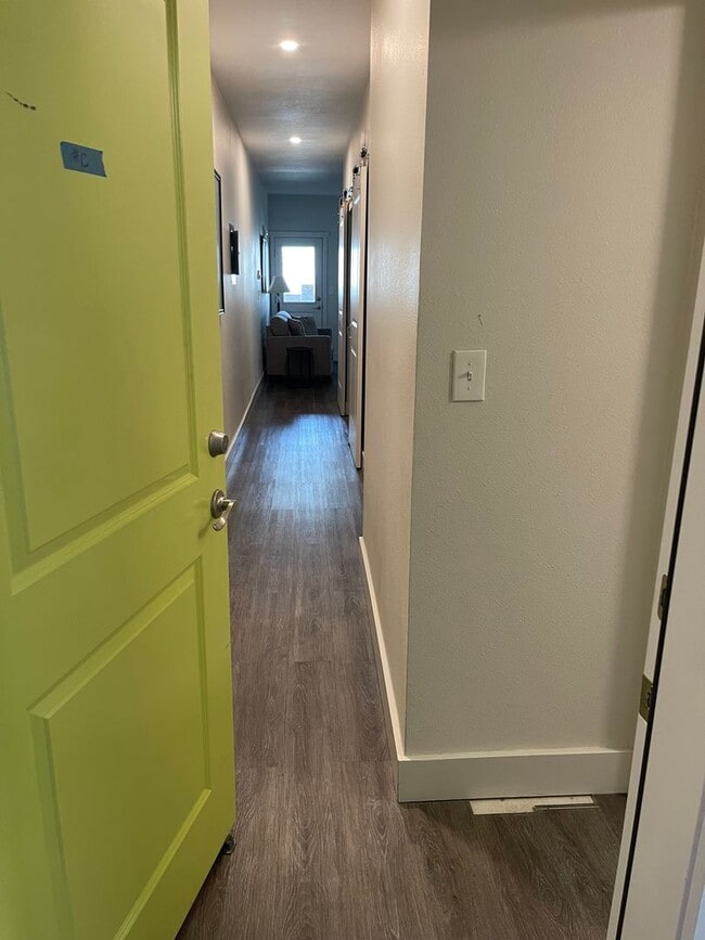 Photo - FURNISHED 1 BEDROOM 1 BATH APARTMENT  - BREMERTON