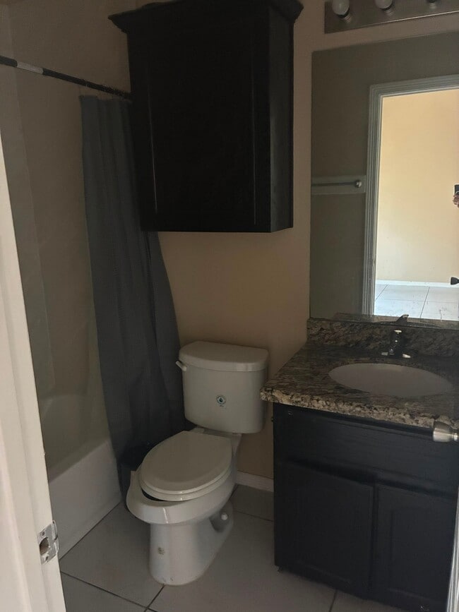 3108 Rosemary Dr Unidad 2