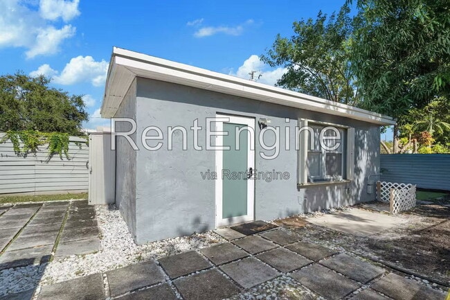 Photo - 1636 NW 6th Ave