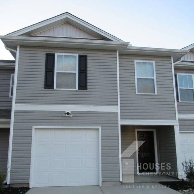 Building Photo - 205 W Blackstock Rd Rental