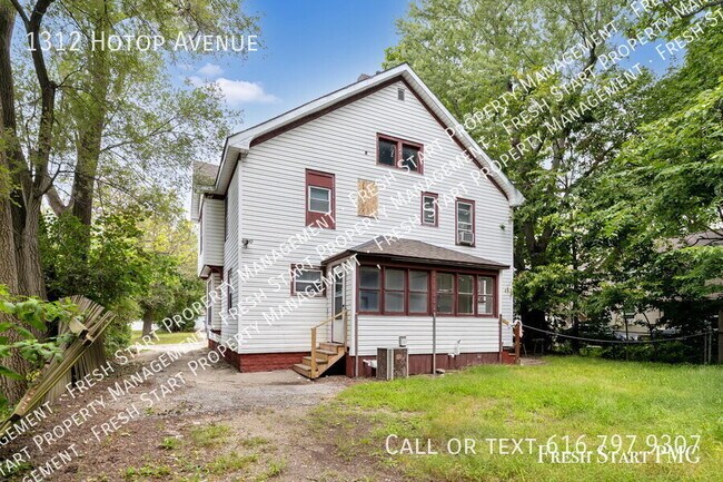 Photo - 1312 Hotop Ave