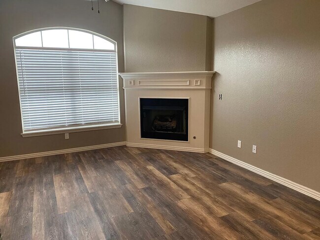 Photo - 200 E Granada St Unit 1