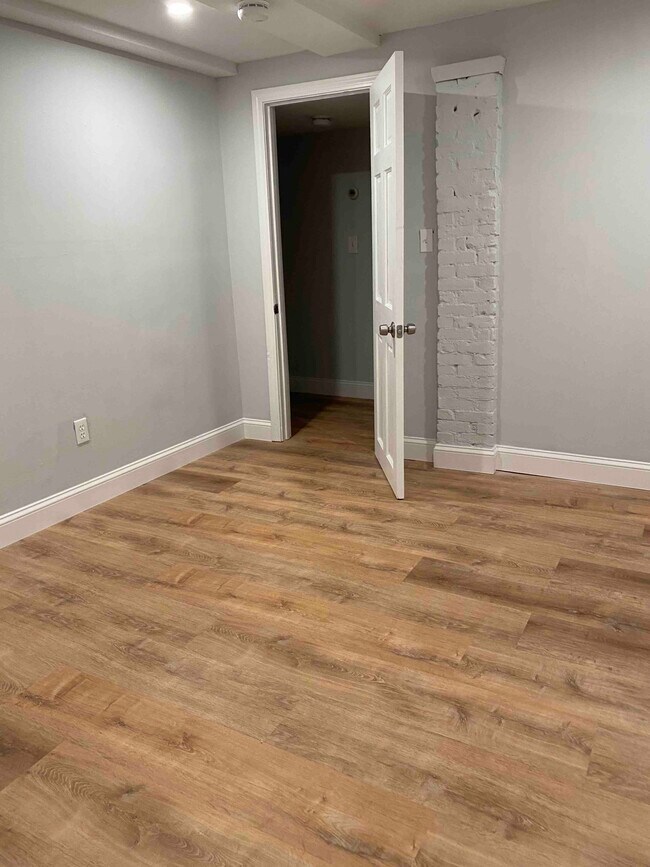 Photo - 12 O St Apartamentos