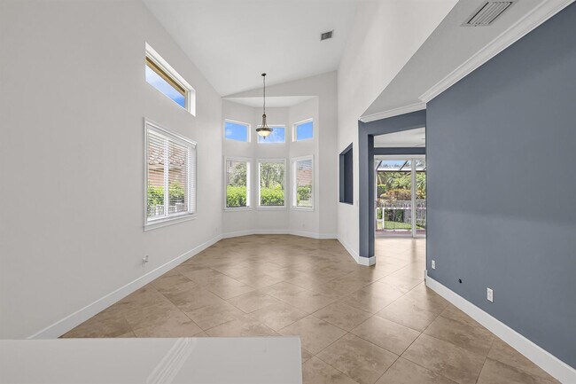 12571 NW 57th Ct