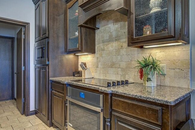 Photo - 7705 Harold Dr