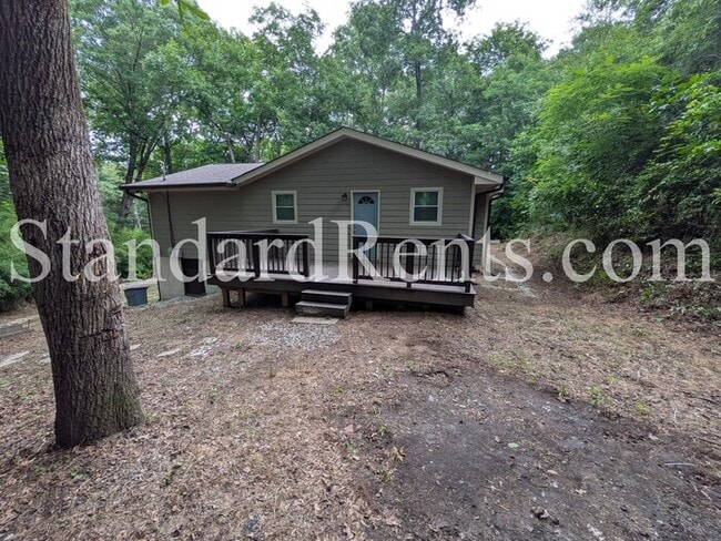 Photo - 2000 Wilson Rd NW