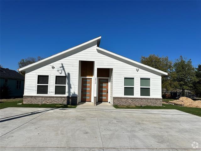 Building Photo - 3412 Marshall St Rental