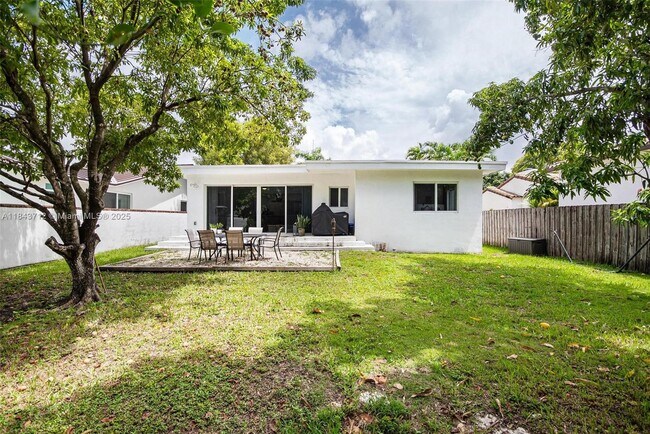 2350 SW 24th Ter