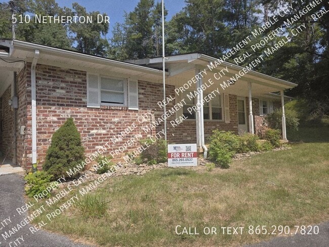 Photo - 510 Netherton Dr House