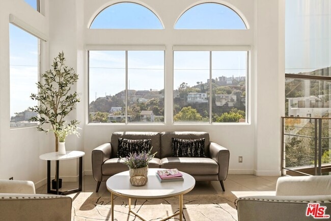 Photo - 8435 Franklin Ave