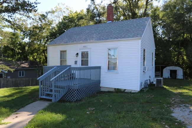 Building Photo - 2 Bedroom 1 Bath House