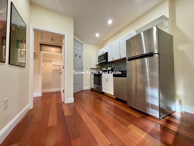 Building Photo - 91 Hancock St Unit 9F