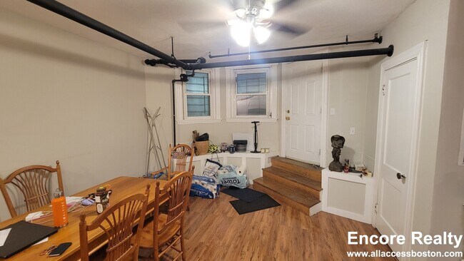 Photo - 1185 Commonwealth Ave Unidad 107