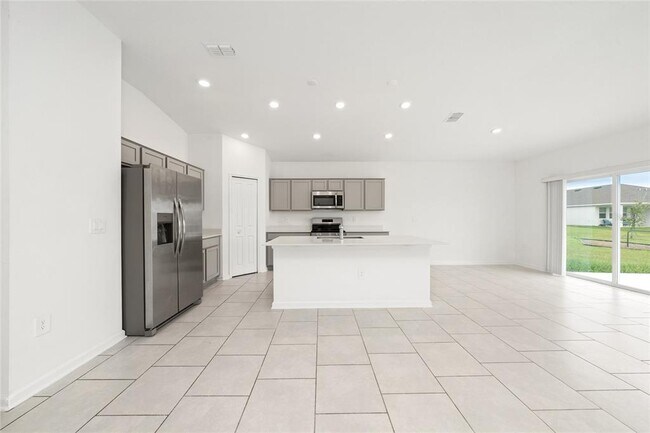 Photo - 4816 Edensbridge Ln