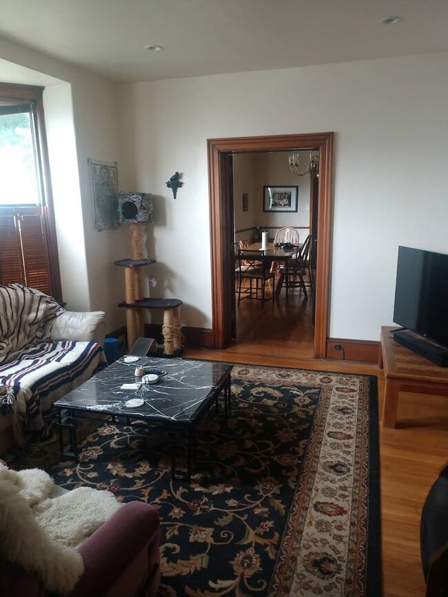 Photo - 226 N 65th St