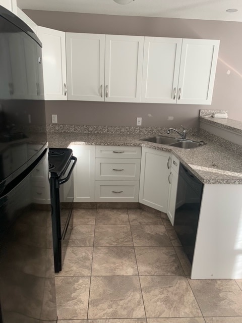 Building Photo - 44 Allanbrooke Dr Unit 203
