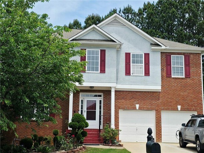 1140 Foxcroft Dr