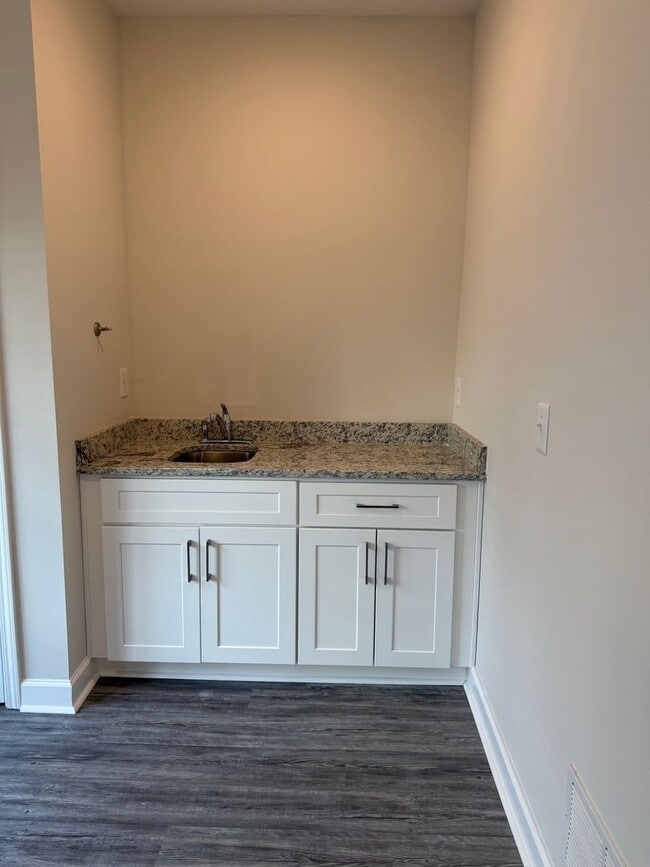 Photo - Stunning 3 Bed | 3.5 Bath Townhome in Atlanta’s Sought-After Upper Westside (30318)