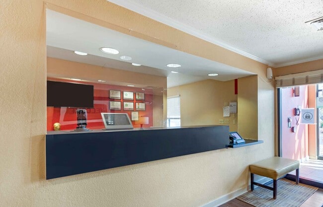 Photo - Furnished Studio-Madison - Old Sauk Rd.