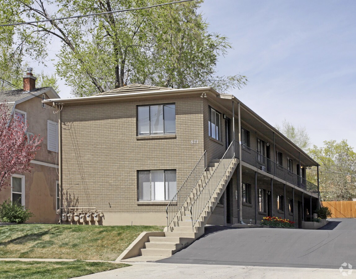Photo - First Avenue Apartments
