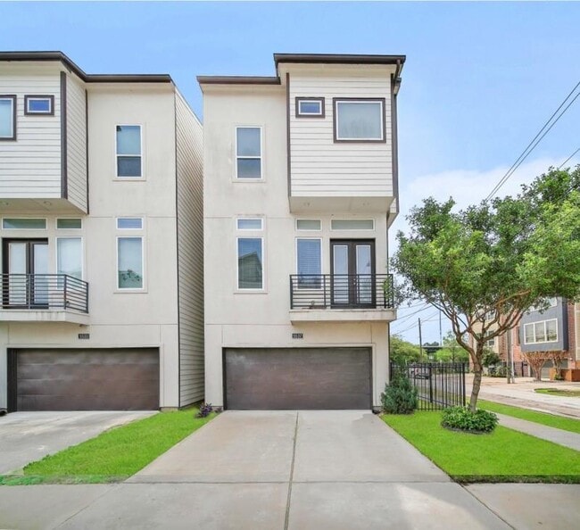 Photo - 5537 Larkin St