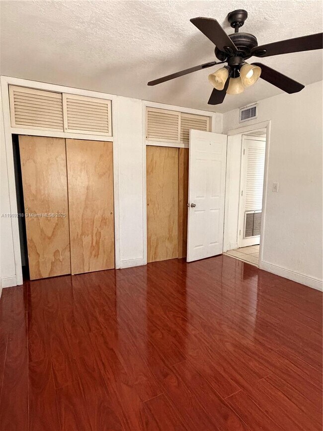 Photo - 20490 NW 7th Ave Unit 16