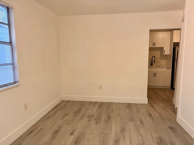 Photo - 45 NE 60th St