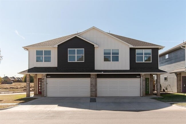 Building Photo - 8912 NW 109th St