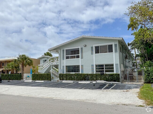 Building Photo - 915 Intracoastal Dr Unit 9 Rental