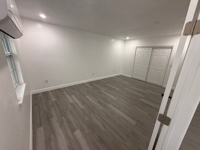 Photo - 2331 Glenridge Dr Unidad Apartment