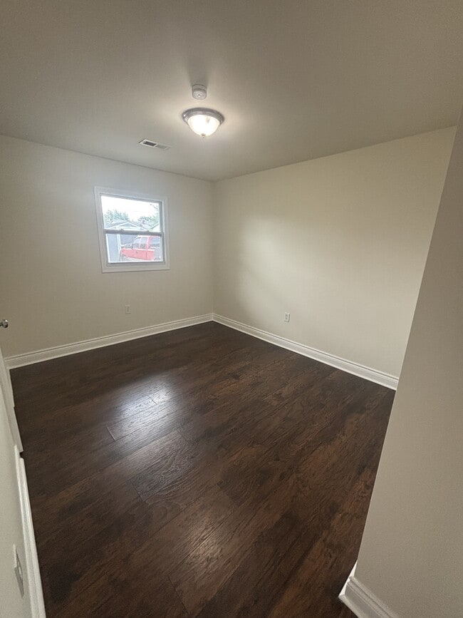 Photo - 2059 Roosevelt Pl
