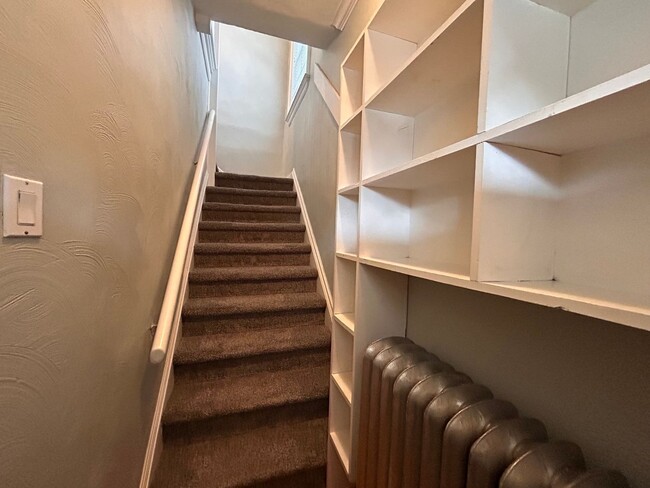 Photo - $0 DEPOSIT OPTION. CHARMING VICTORIAN TOWNHOUSE IN UPTOWN/CITY PARK WEST