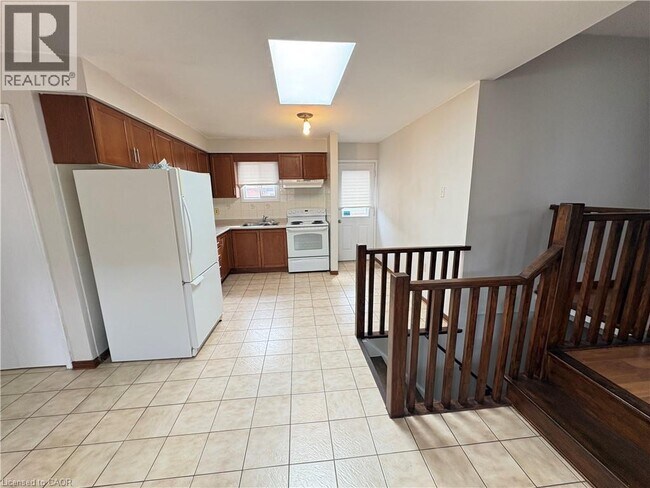 Photo - 358 Templemead Dr