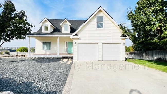 Building Photo - 5131 Milky Way