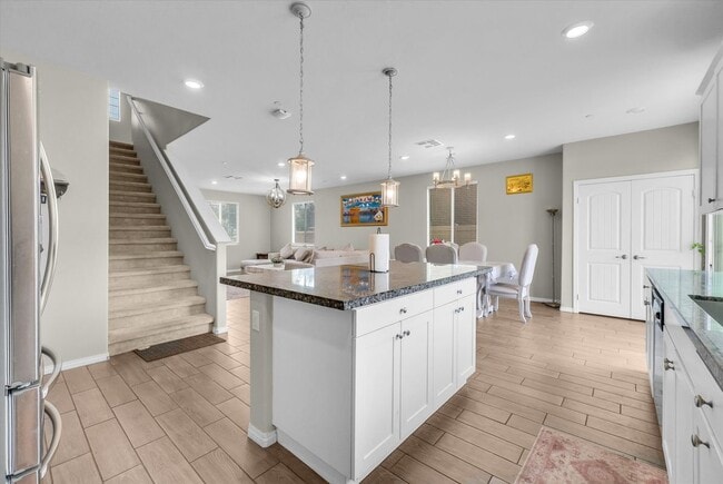 Photo - 1059 Little Leaf St